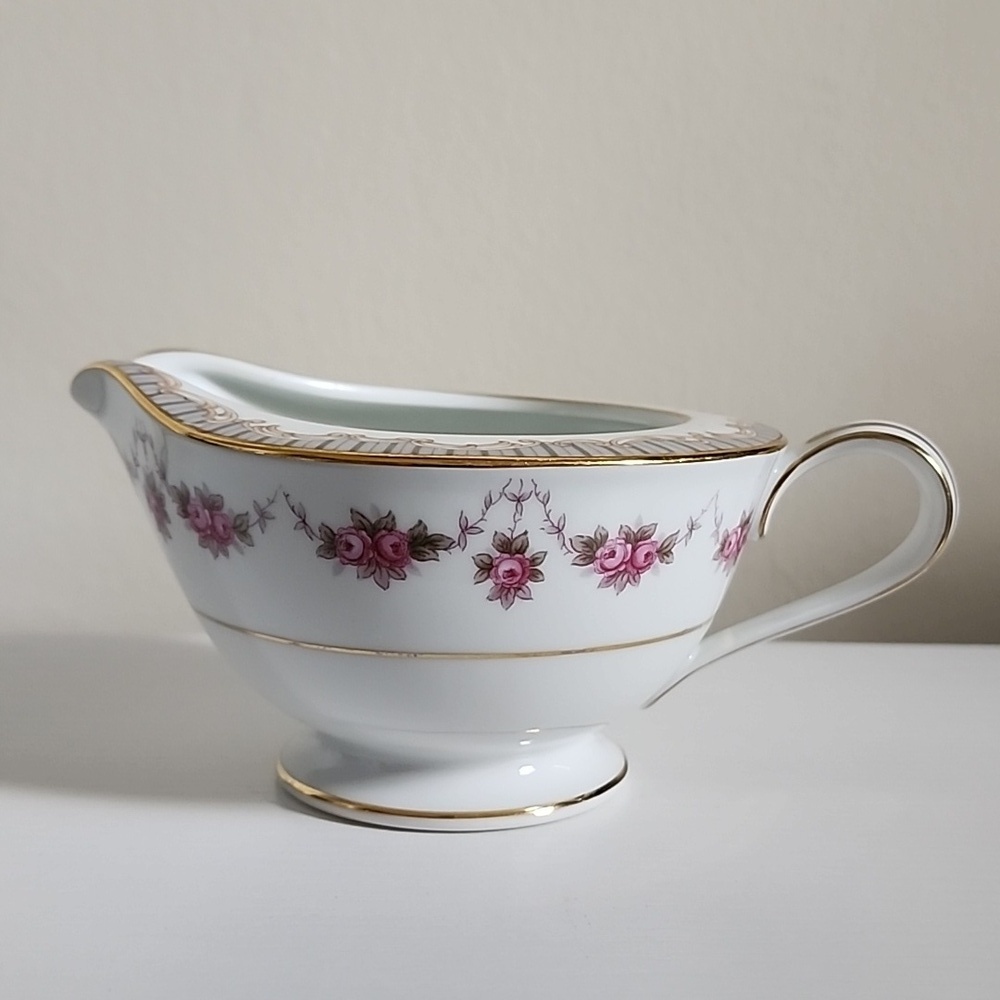 Vintage Noritake Ridgewood 5201 Fine Bone China Creamer Made In Japan